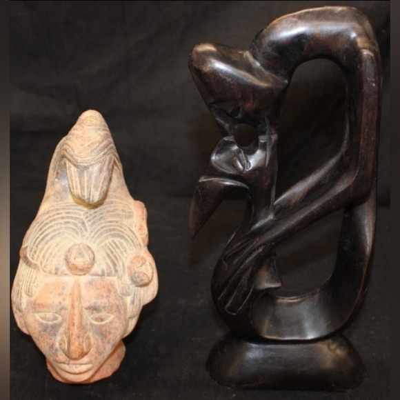 Vintage Hand Carved Atizana Kissing Couple, and Mexico Aztec Clay Figure! The la - Picture 1 of 6